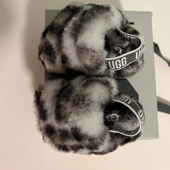 Ugg fluffy yeah slides - infants - Picture 3 of 6